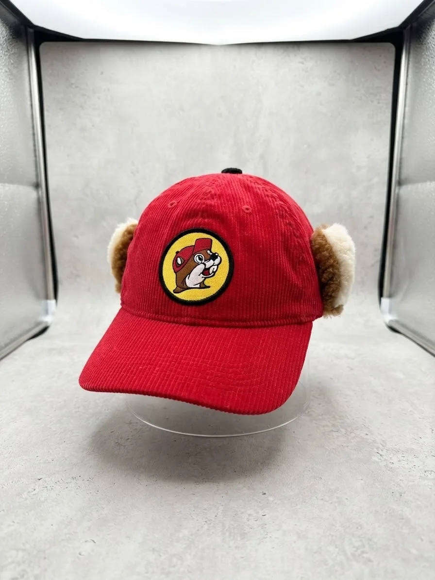 Gorra de Pana con Orejas Buc-Ee's - Rojo Vibrante con Logotipo Clásico