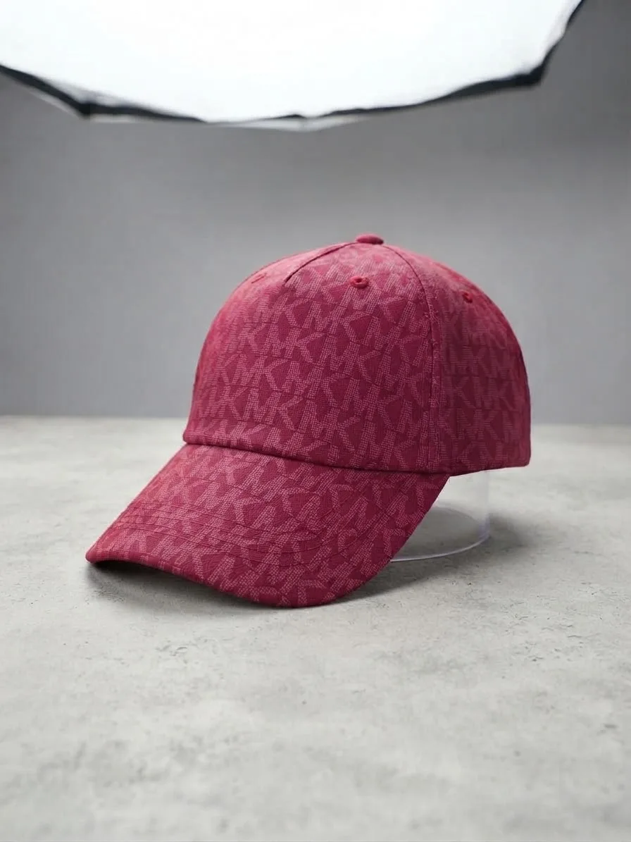 Gorra Estilizada con Monograma "Michael Kors”