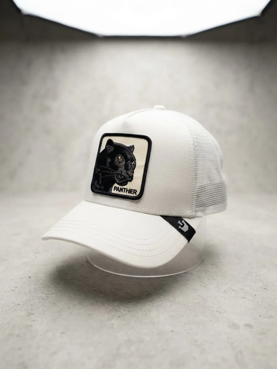 Gorra Trucker Estilo Urbano "Panther" - Blanco Hueso / Diseño Monocromático