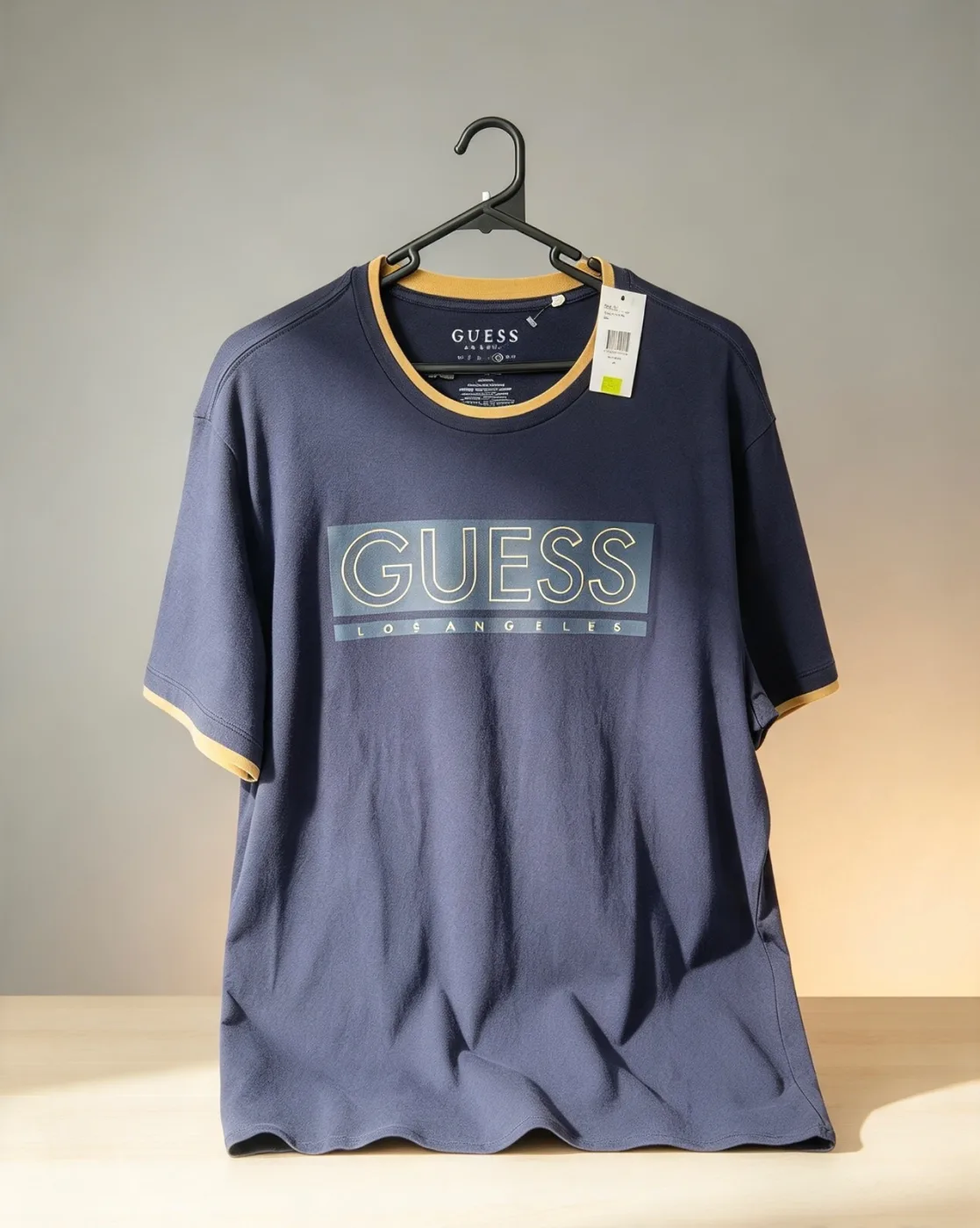 Guess Color Azul Marino/Cremita Talla Xl