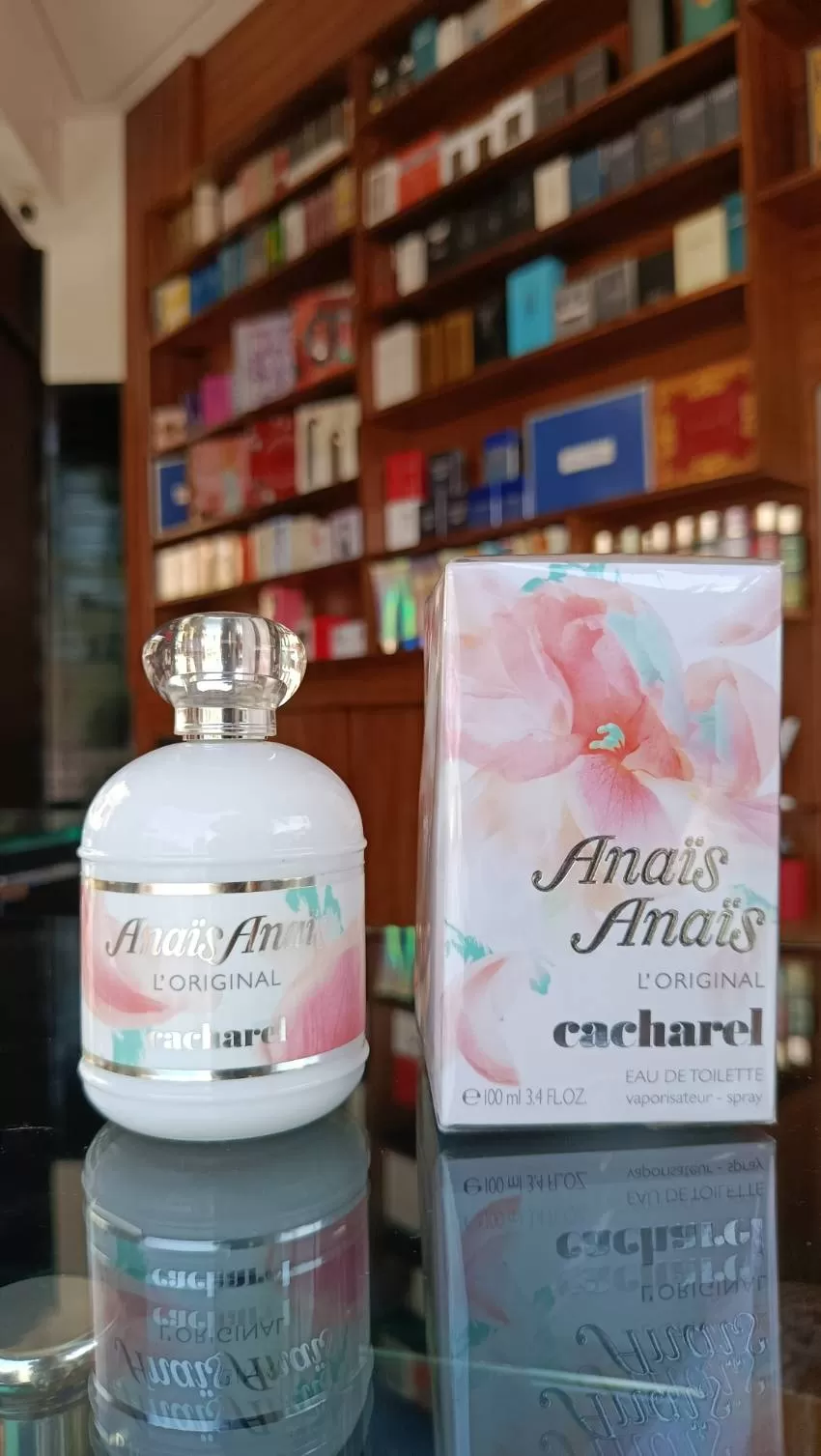 JOYERIA Y PERFUMERIA KARLA