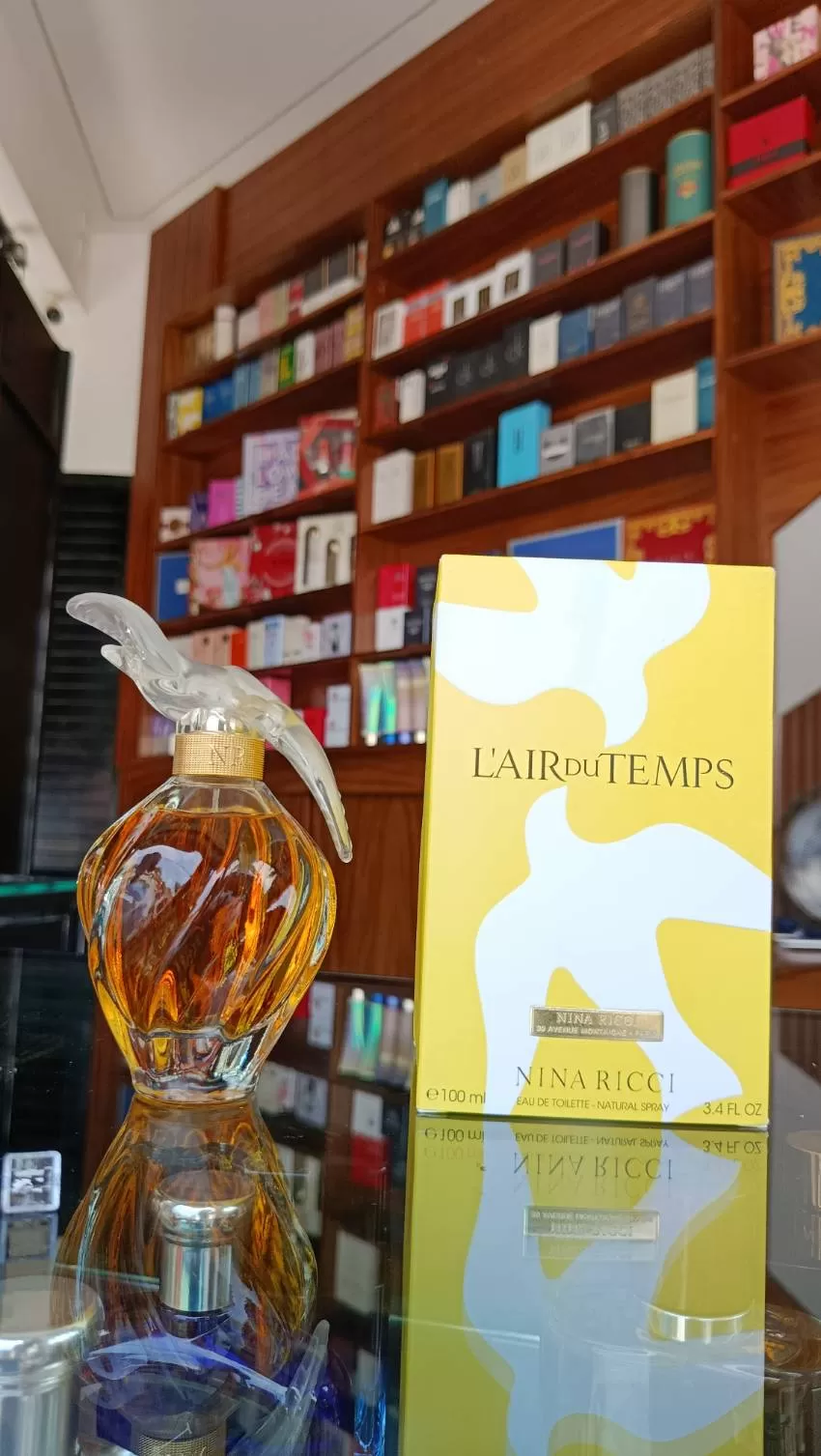 JOYERIA Y PERFUMERIA KARLA