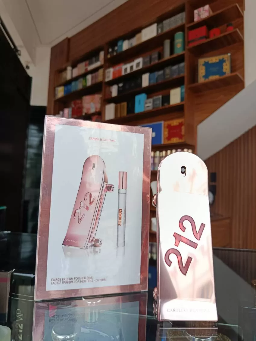 JOYERIA Y PERFUMERIA KARLA