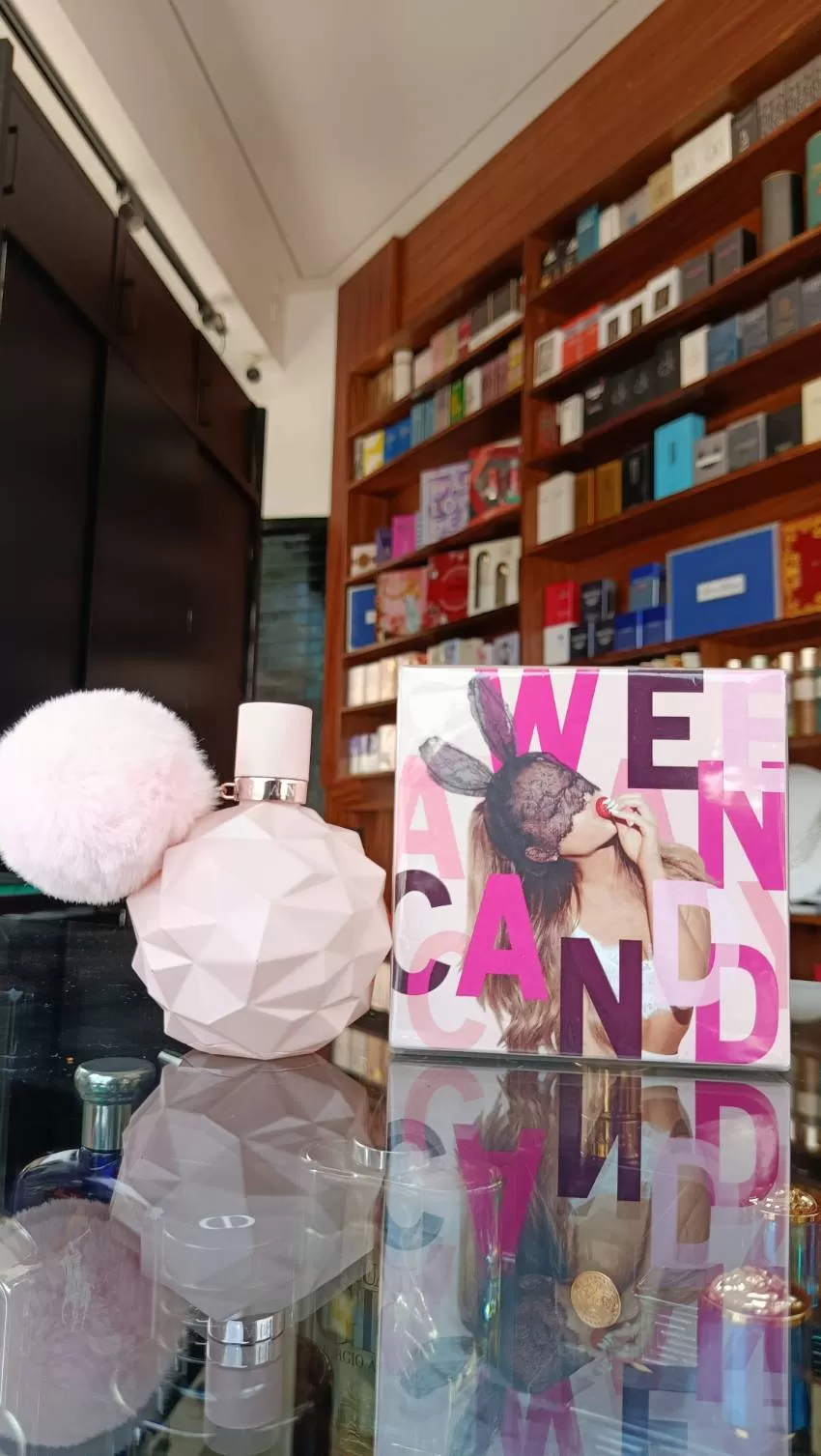 JOYERIA Y PERFUMERIA KARLA