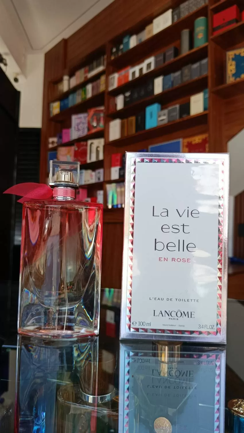 JOYERIA Y PERFUMERIA KARLA