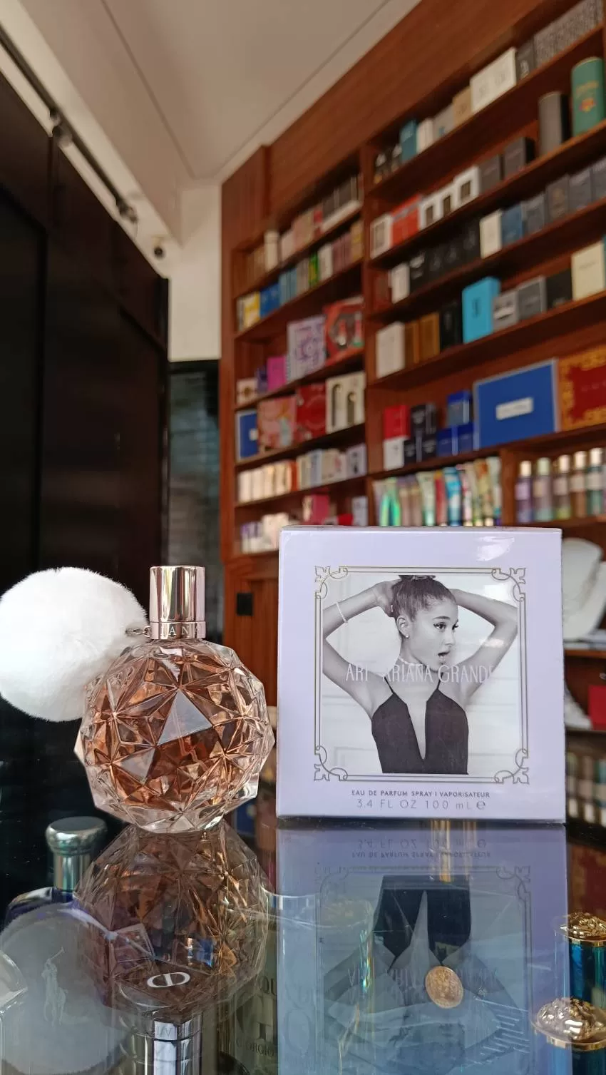 JOYERIA Y PERFUMERIA KARLA