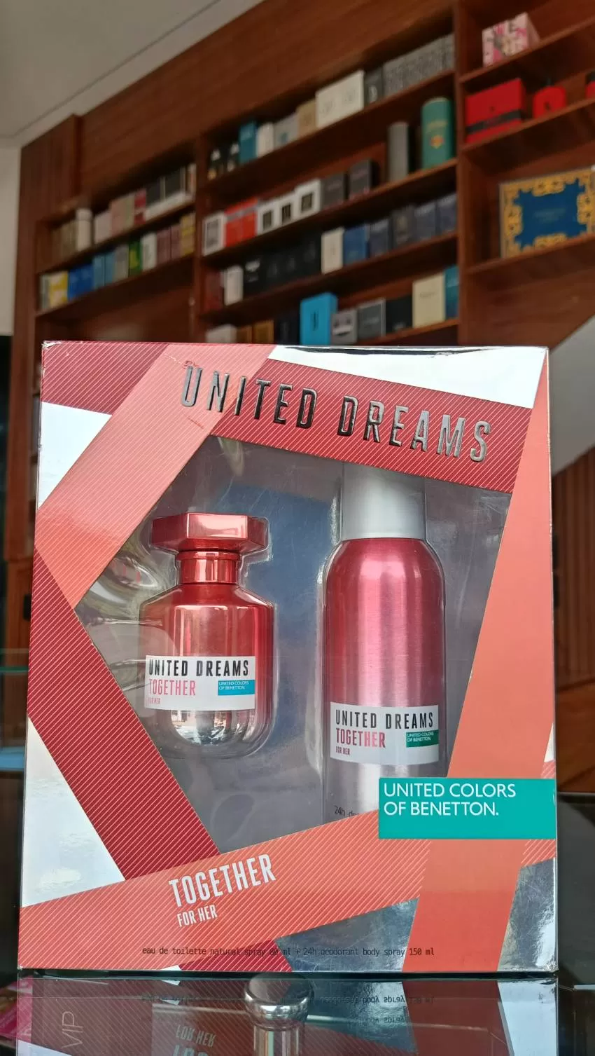 JOYERIA Y PERFUMERIA KARLA