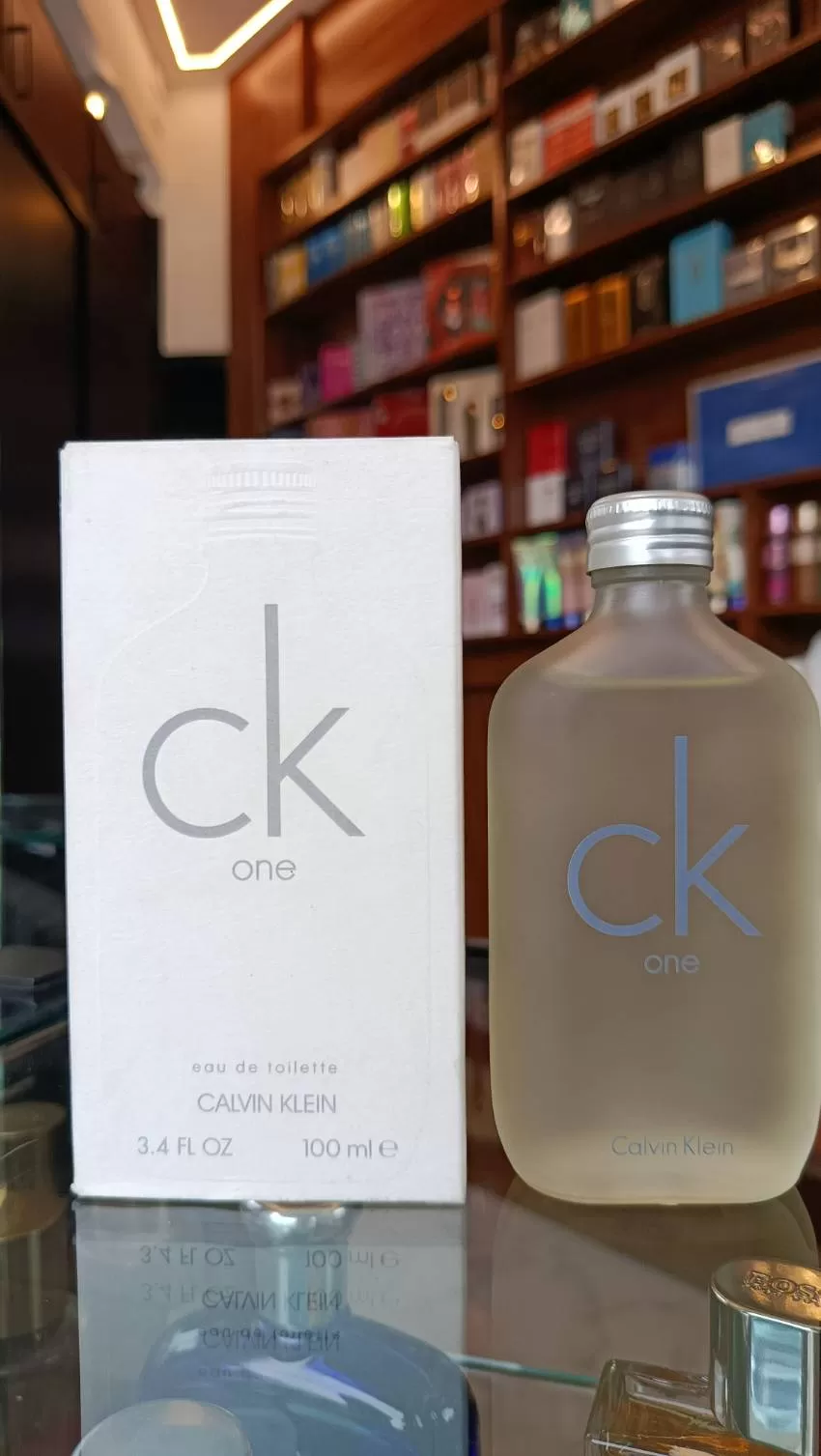 JOYERIA Y PERFUMERIA KARLA