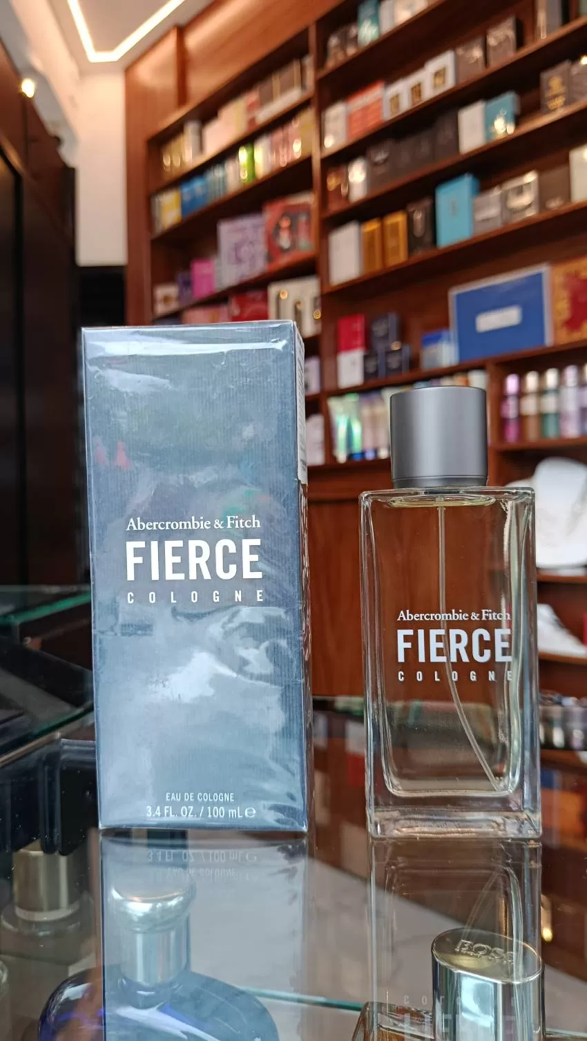 JOYERIA Y PERFUMERIA KARLA