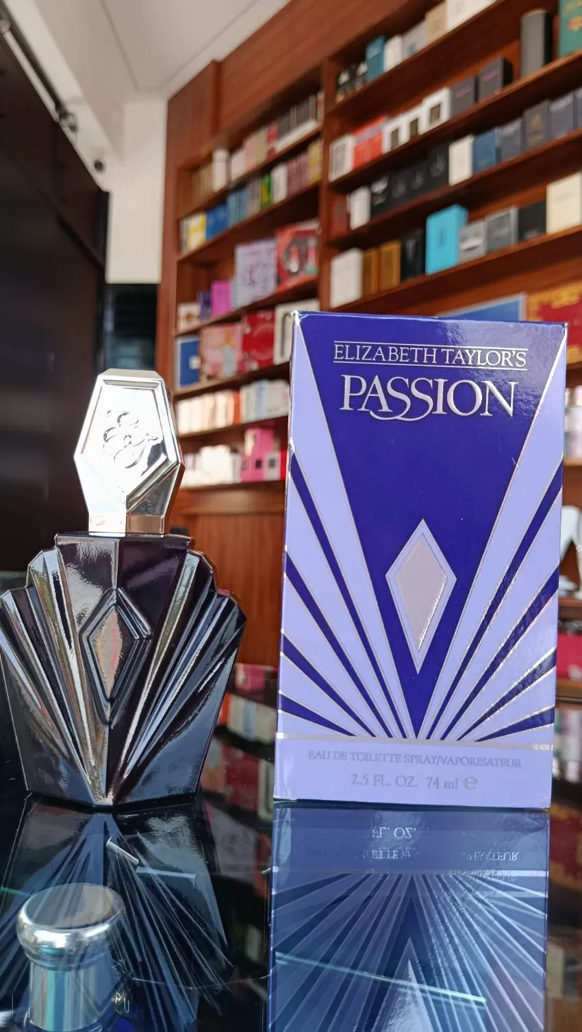 JOYERIA Y PERFUMERIA KARLA