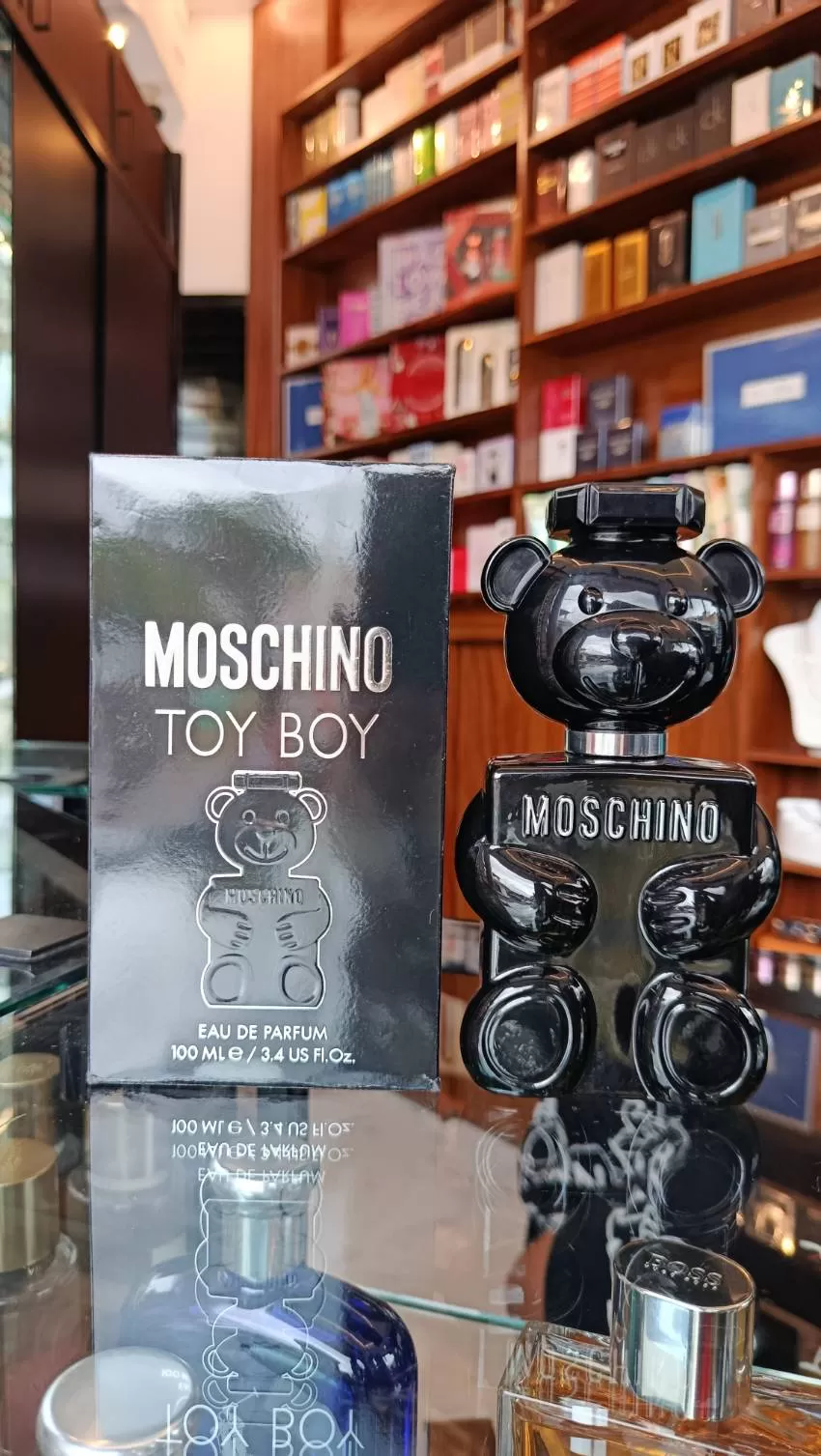 JOYERIA Y PERFUMERIA KARLA