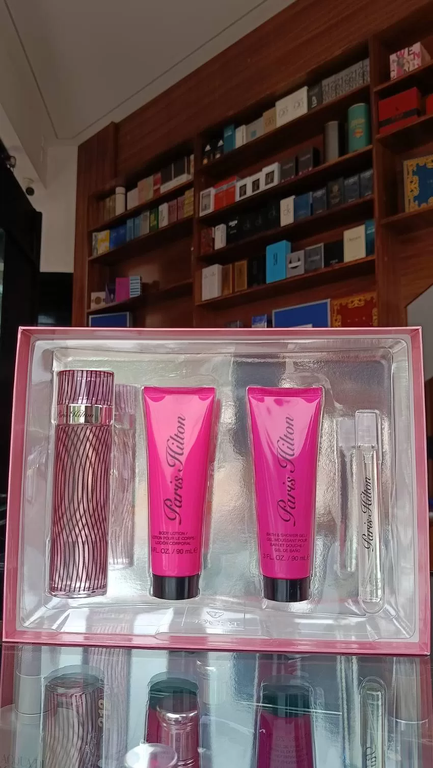 JOYERIA Y PERFUMERIA KARLA