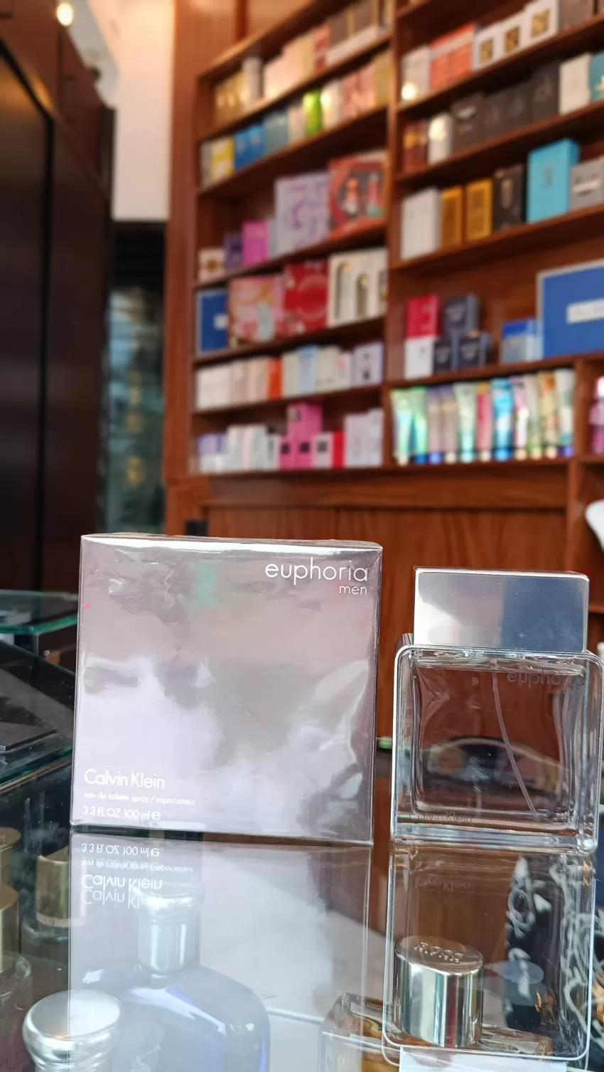 JOYERIA Y PERFUMERIA KARLA