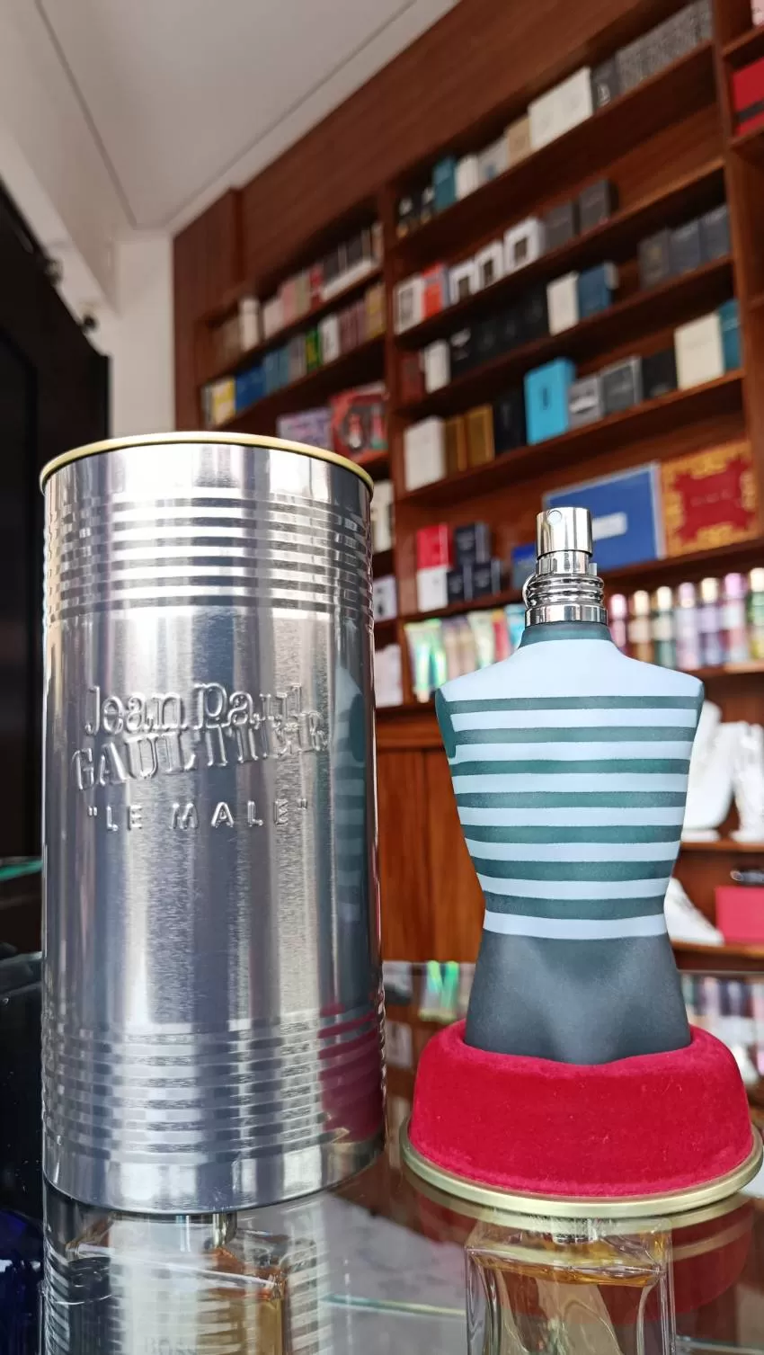 JOYERIA Y PERFUMERIA KARLA