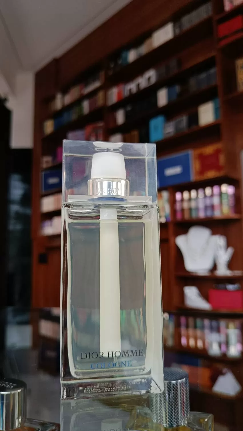 JOYERIA Y PERFUMERIA KARLA