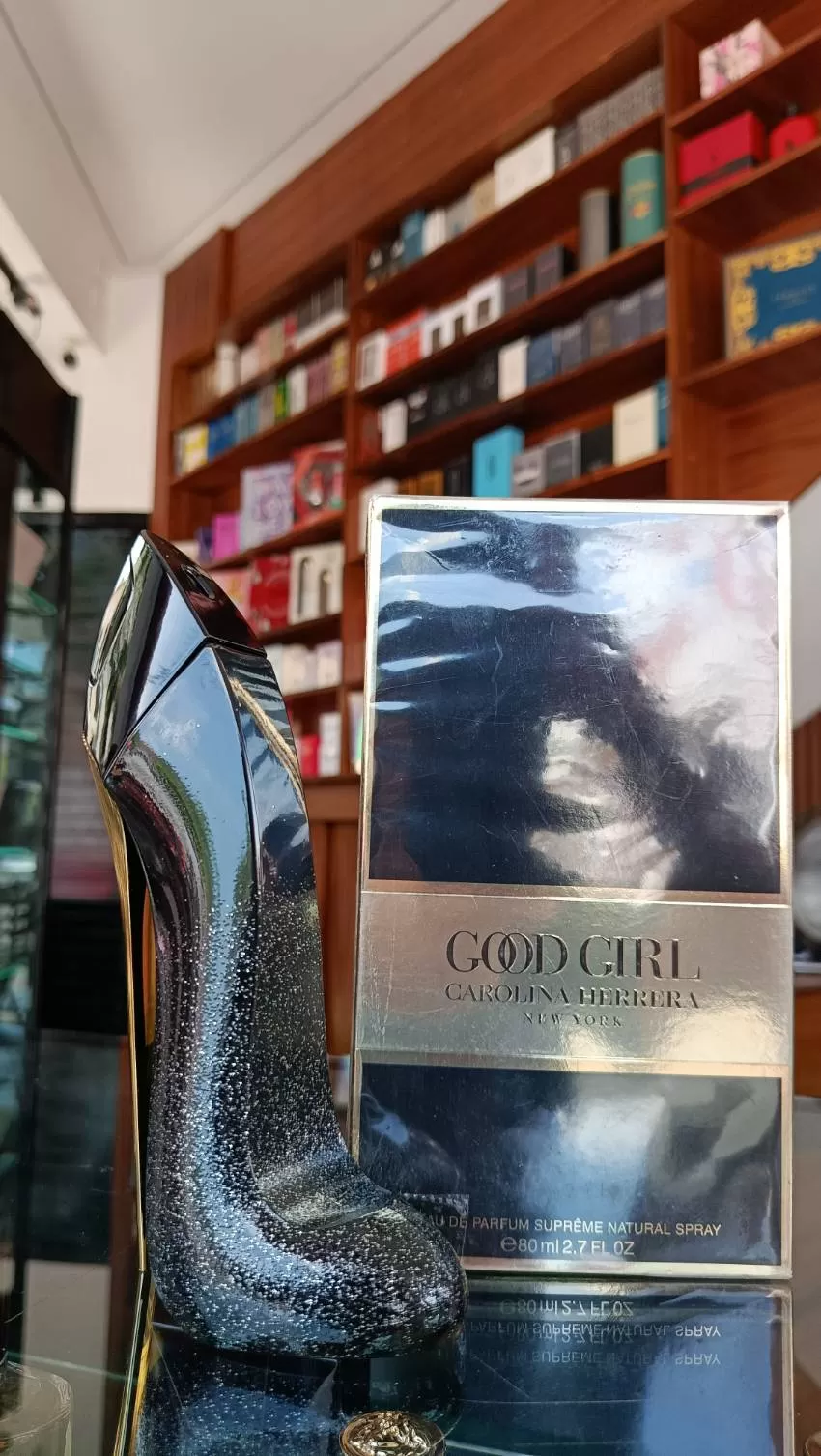 JOYERIA Y PERFUMERIA KARLA