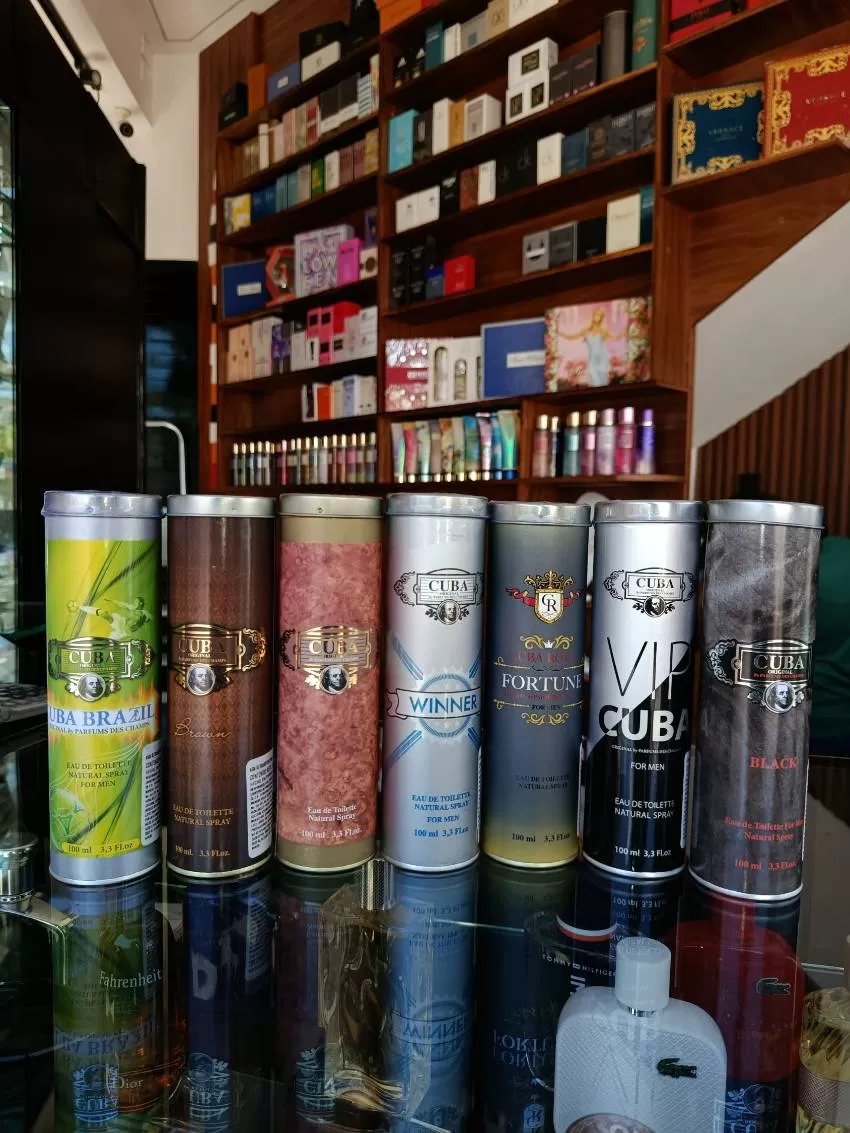 JOYERIA Y PERFUMERIA KARLA