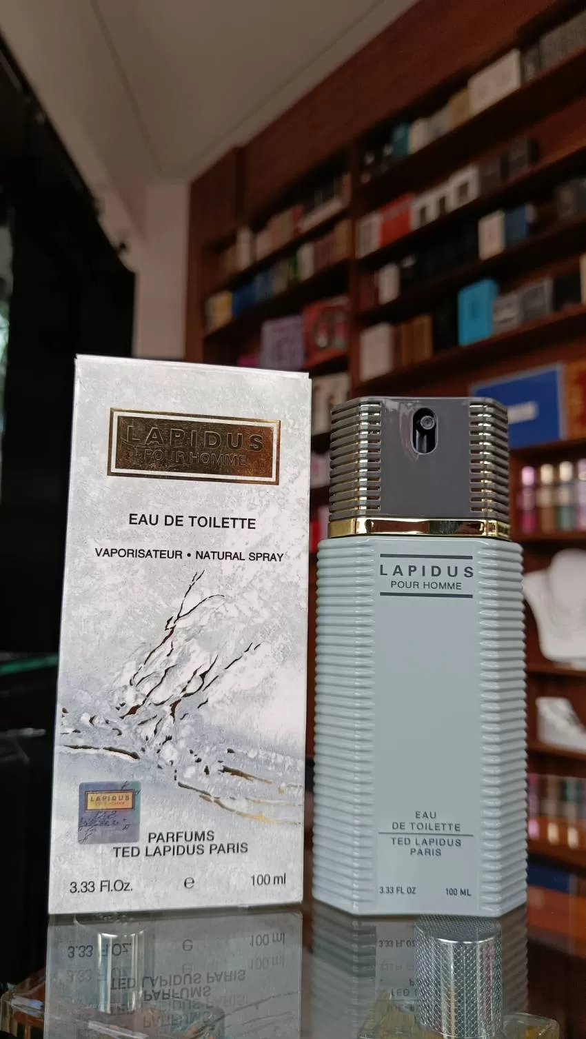 JOYERIA Y PERFUMERIA KARLA