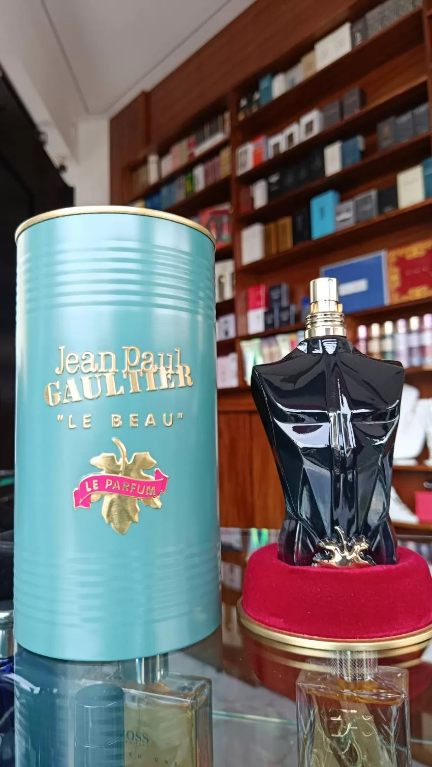 JOYERIA Y PERFUMERIA KARLA