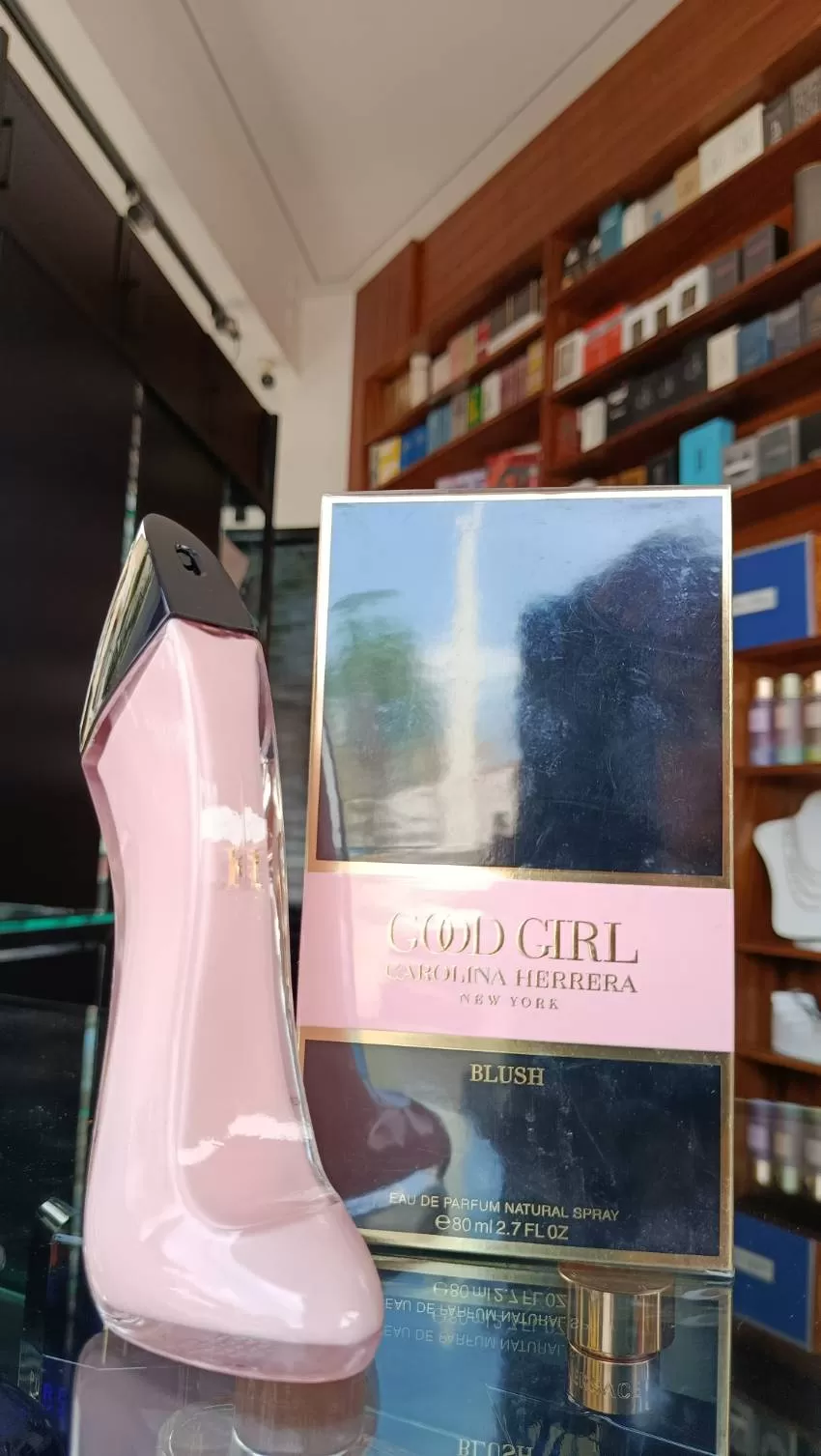 JOYERIA Y PERFUMERIA KARLA