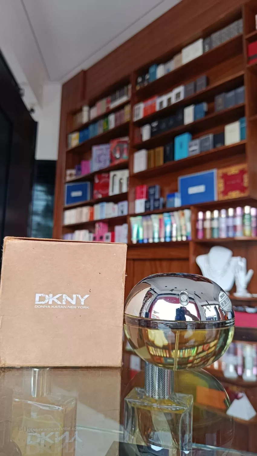 JOYERIA Y PERFUMERIA KARLA