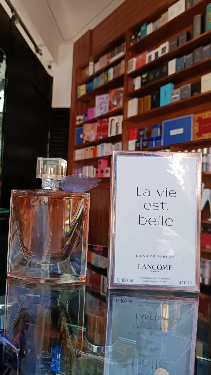 JOYERIA Y PERFUMERIA KARLA