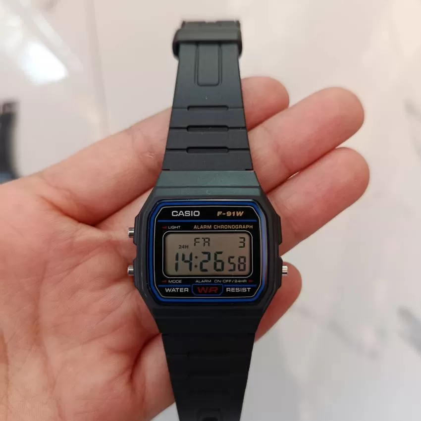 JOYERIA Y PERFUMERIA KARLA