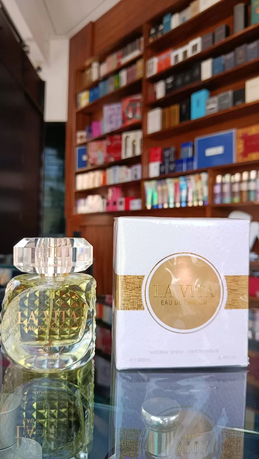 JOYERIA Y PERFUMERIA KARLA