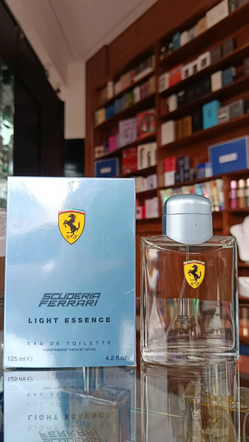 JOYERIA Y PERFUMERIA KARLA