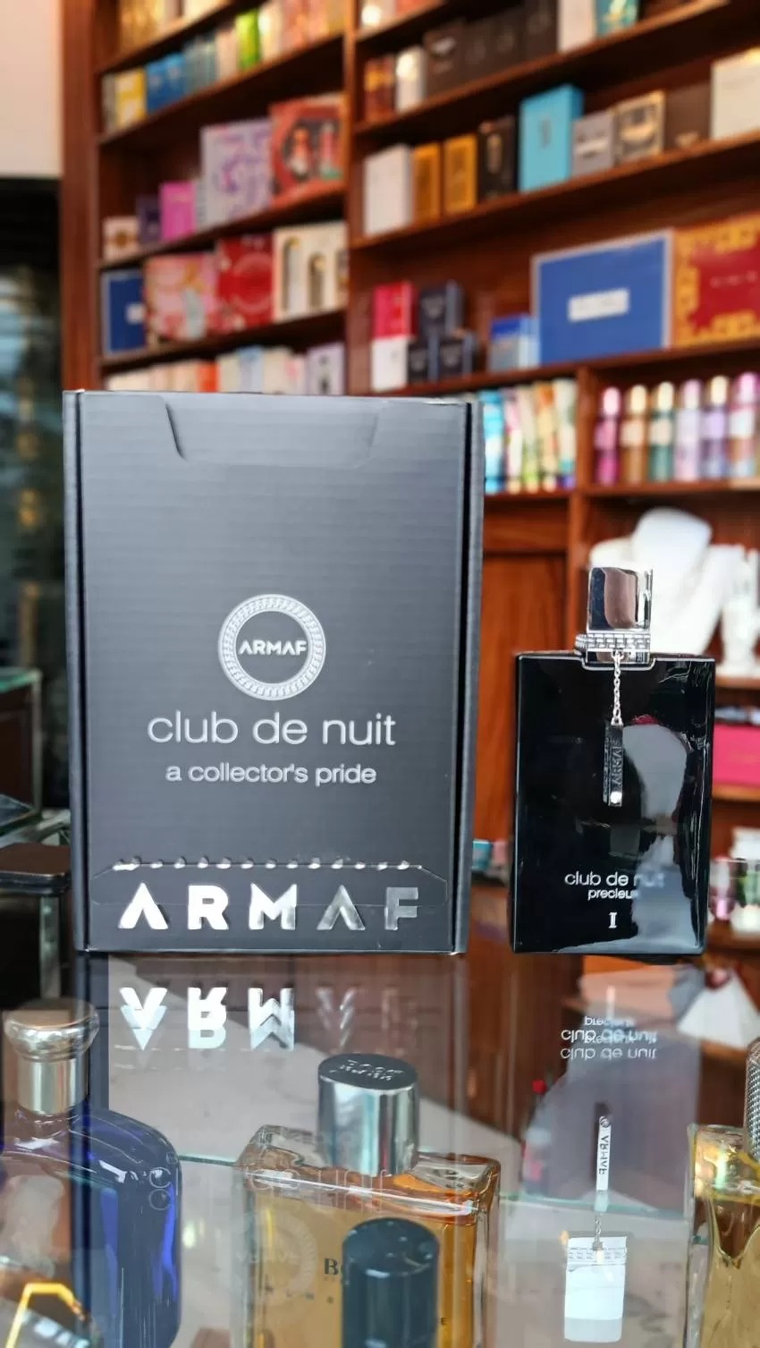 JOYERIA Y PERFUMERIA KARLA