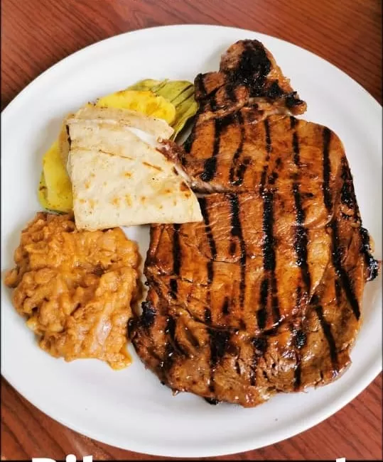 Galería de RESTAURANTE-GRILL Don Tomas