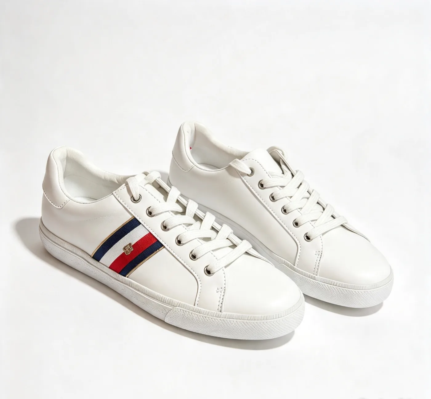 Tommy Hilfiger Color Blanco Talla 241/2Mx Sucursal San Felipe Gto