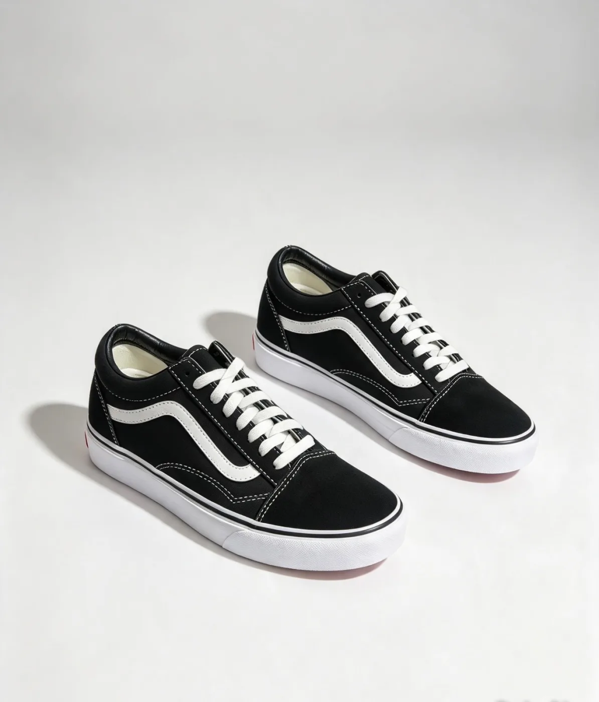 Vans Color Negro/Blanco Talla 26.5Mx Sucursal San Felipe Gto