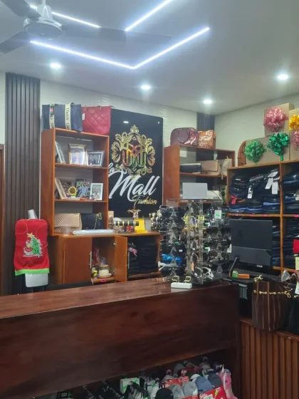 Foto de LA MALL FASHION en CASIMIRO CASTILLO