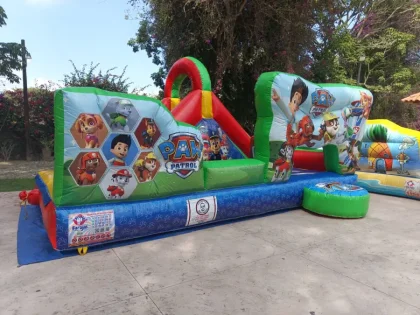  — MUEBLE PARA FIESTAS DON JULIÓN en EL GRULLO