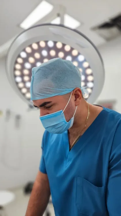 Foto de DR. FERNANDO VÁZQUEZ en CASIMIRO CASTILLO