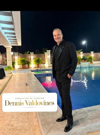 DENNIS VALDOVINES CONDUCTOR DE EVENTOS