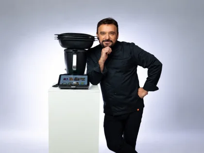 ADAN CANALES - foto 3