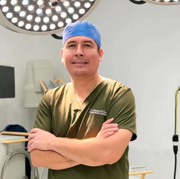 DR. ARMANDO DEL TORO LOMELI