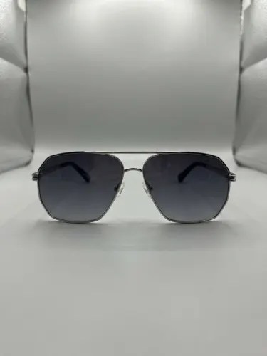 gafas de sol para caballero de la marca Guess