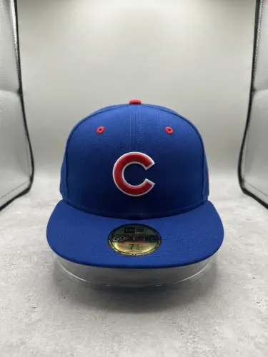 Gorra Cerrada New Era 59FIFTY - Chicago Cubs / Azul Rey con Insignia Roja