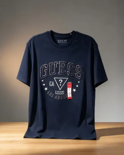 GUESS COLOR AZUL MARINO TALLA M SUCURSAL SAN FELIPE GTO