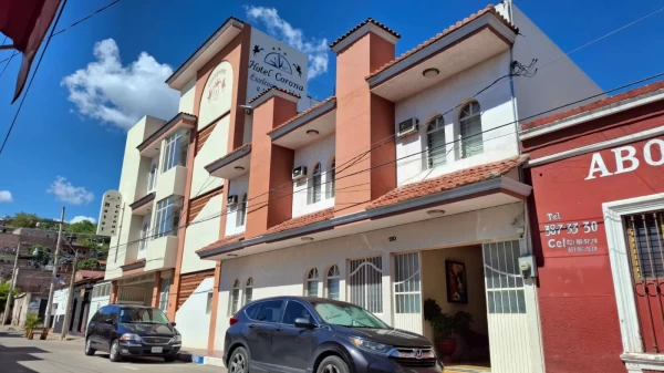 HOTEL CORONA