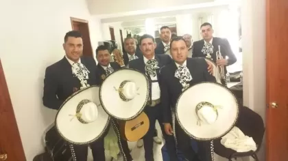 MARIACHI ROSALES OFICIAL DE CESAR - foto 6