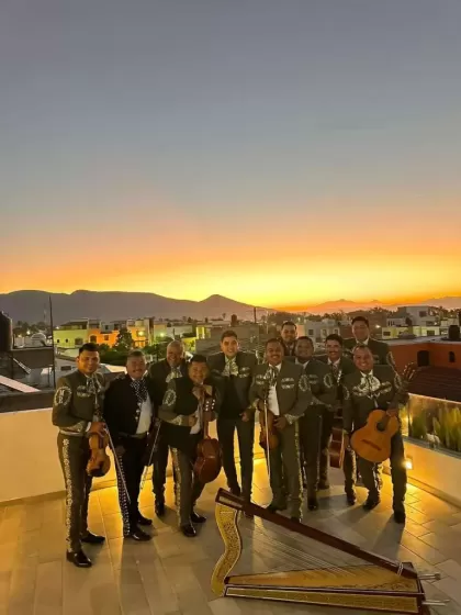 MARIACHI ROSALES OFICIAL DE CESAR - foto 2