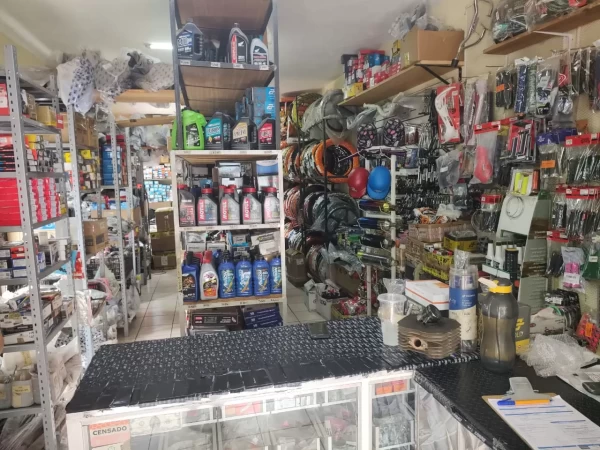 MOTO REFACCIONES Y ACCESORIOS LA