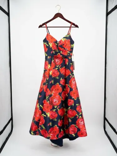 Vestido floreado (Let’s) talla L