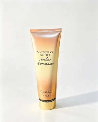VICTORIA’S SECRET AMBER ROMANCE